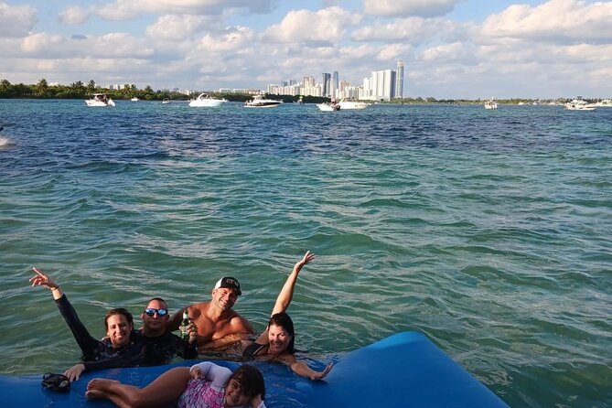 2-Hours Private Miami Boat Tour With Champagne - Flagler Monument Island and the Millionaire’s Row Look