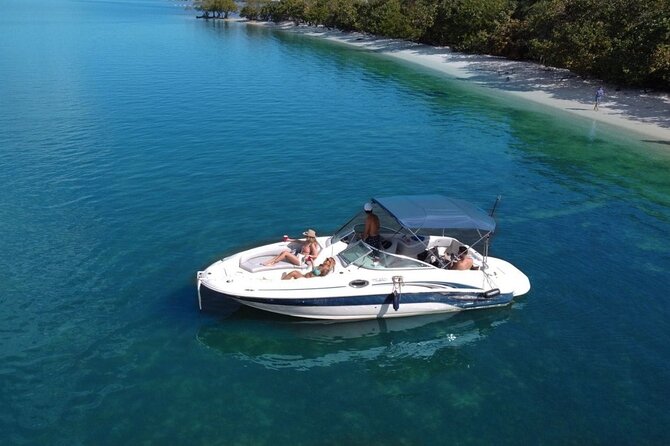 26 Ft Boat, Miami Bay Tour for 2 or 4 hours. 10 people - The Boat, The Captain Setup, And Why That Matters