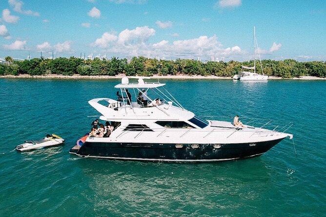 70ft + Free Hour | Miami Yacht Rental | 3 to 8 Hours | 13 ppl - Key things to know before you book