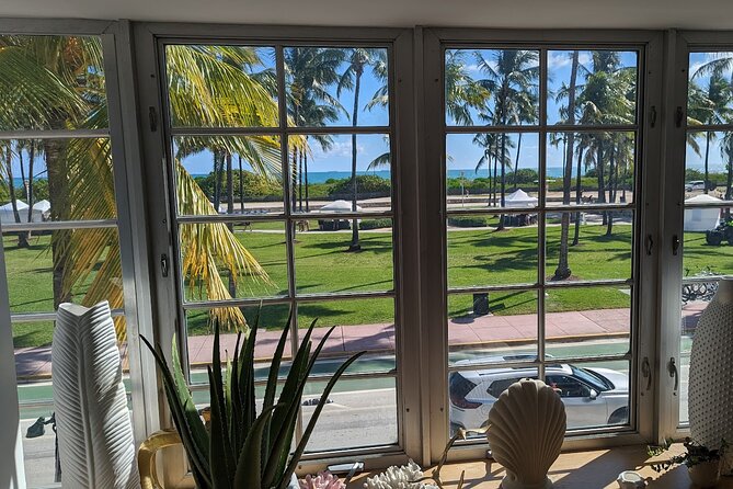 Award-winning Art Deco & Neon Lights Walking Tour in Miami Beach - Key Points Before You Go