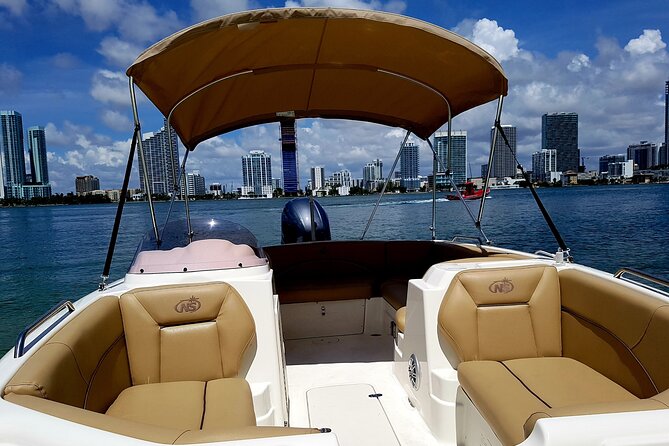 Best Miami self-driving boat rental! - Safety, licenses, and the rules that keep the fun intact