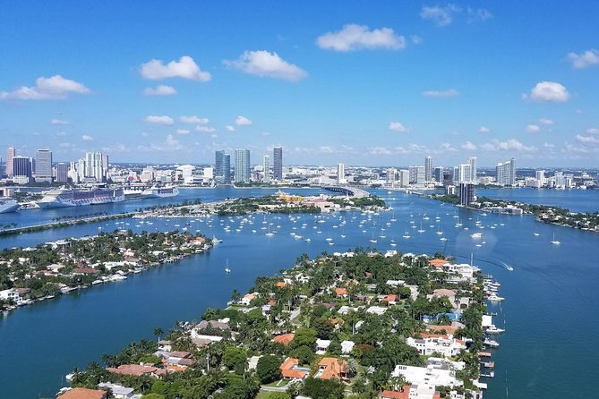 Biscayne Bay and Celebrity Island Homes Boat Tour 90 Minute - Bayside Marketplace Departure: The Boarding Moment That Shapes Your Photos