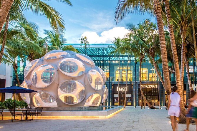 Flamingo Bus Miami Tours | Miami's Only Open-Air Trolley! - The guide makes the difference: Alex’s Q&A and city love