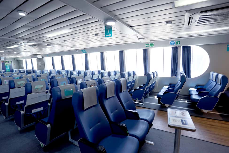 From Miami Beach: Roundtrip Bimini Ferry and Hotel Transfers - Who should book this Miami Beach to Bimini ferry day trip