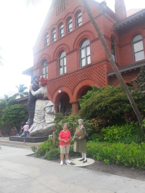 From Miami: Key West Day Trip with Pickup at Selected Hotels - What the Guide Actually Adds During the Trip