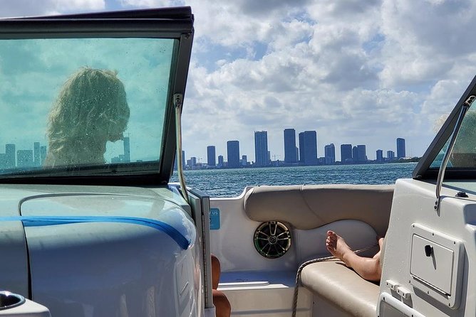 Fully Private Speed Boat Tours, VIP-style Miami Speedboat Tour of Star Island! - Full speed along Biscayne Bay: Miami from water level