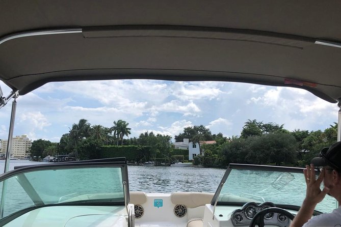 Fully Private Speed Boat Tours, VIP-style Miami Speedboat Tour of Star Island! - South Beach waterline views and the South Pointe boardwalk vibe