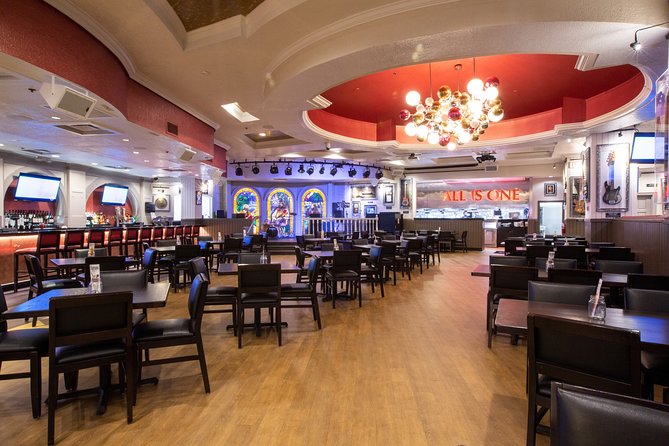 Hard Rock Cafe Miami - Service and what to expect from staff
