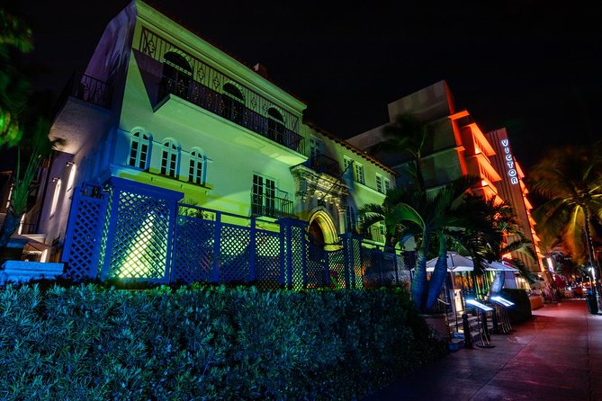 Menace, Murder & Malice: Miami Ghost Tours - A One-Hour Ghost Walk Through South Beach’s Famous Addresses