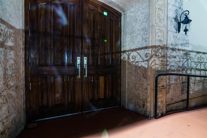 Menace, Murder & Malice: Miami Ghost Tours - Española Way After Dark: The Pretty Street With a Spooky Angle