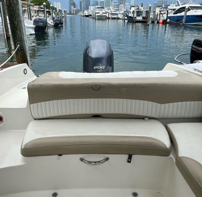 Miami: 24-Foot Private Boat for up to 8 People - Price and what $209 per group really buys
