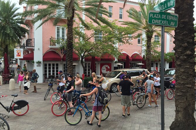Miami Beach Bike Tour - Pacing, Safety, and Group Energy (Max 10 Riders)