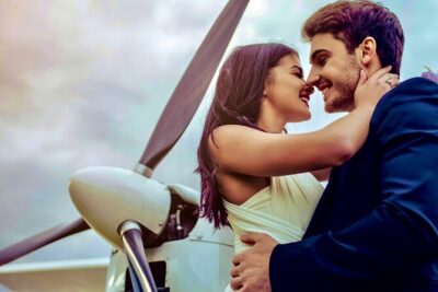 Miami Beach: Private Romantic Luxury Airplane Tour With Champagne - Champagne in the sky: what’s included and how to enjoy it
