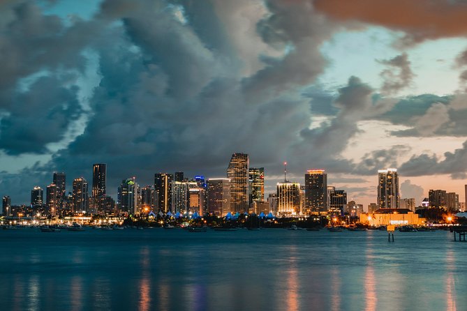 Miami Beach: Private Romantic Luxury Airplane Tour With Champagne - Should you book this Miami champagne flight?
