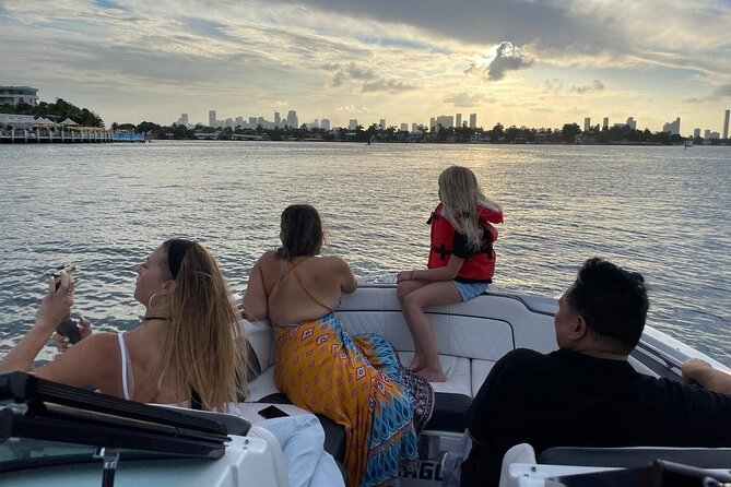 Miami Biscayne Bay Private Boat Experience with Captain - Biscayne Bay from Miami Beach: the view you can’t fake