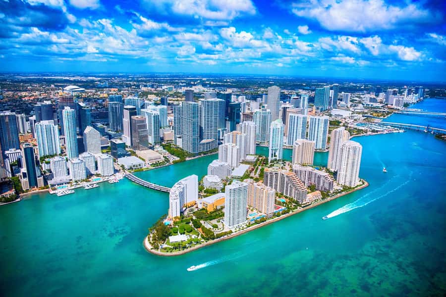Miami: Celebrity Homes Boat Tour with Guide - Star Island and Millionaire’s Row: The celebrity-homes highlight, up close enough
