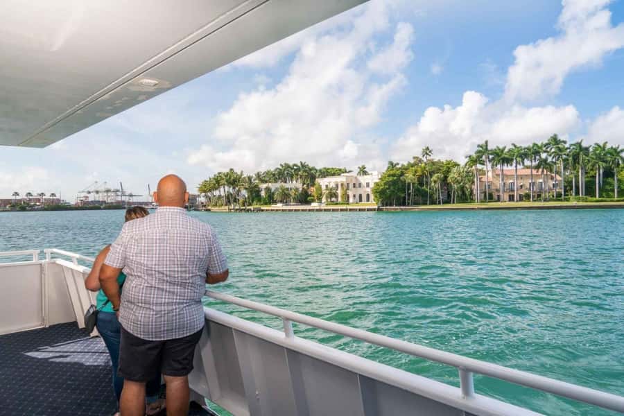 Miami: Celebrity Homes Boat Tour with Guide - Double-decker comfort: Top deck sunshine vs. cool, covered riding