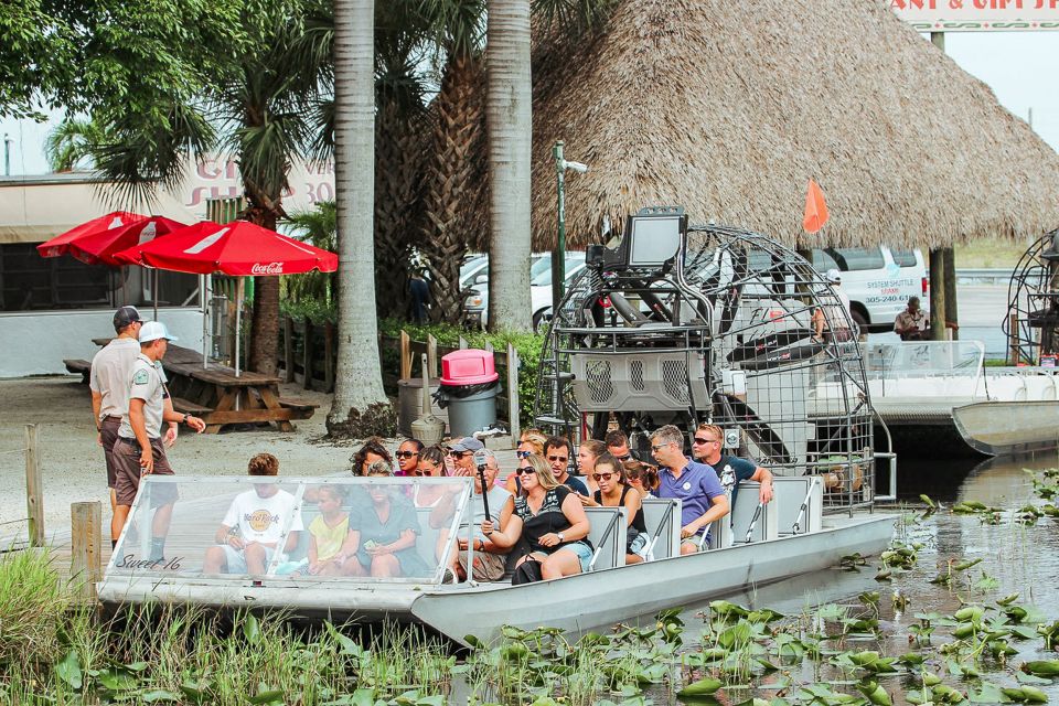 Miami: Everglades National Park Airboat Tour & Wildlife Show - The alligator wrestling-style wildlife show: action with a learning goal