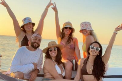 Miami Express Private Boat a 1- Hour Luxury Experience - Monterey M225 Comfort and On-Water Rules You Should Know