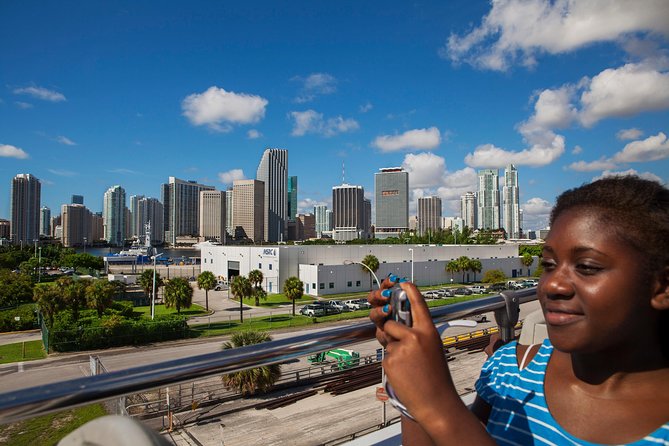 Miami: Hop-on Hop-off Tour + Cruise & Free 1-Hour Bike Rental - Night Tour Upgrade: 90 Minutes With a Live Guide