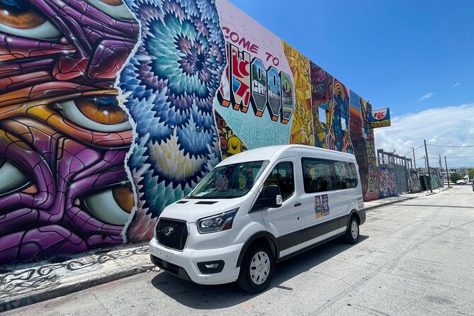Miami in 3.5 Hours: Sightseeing, Traditions & Photography Tour - Key Biscayne and Coconut Grove: Ocean Air and Celebrity-Watching From the Road