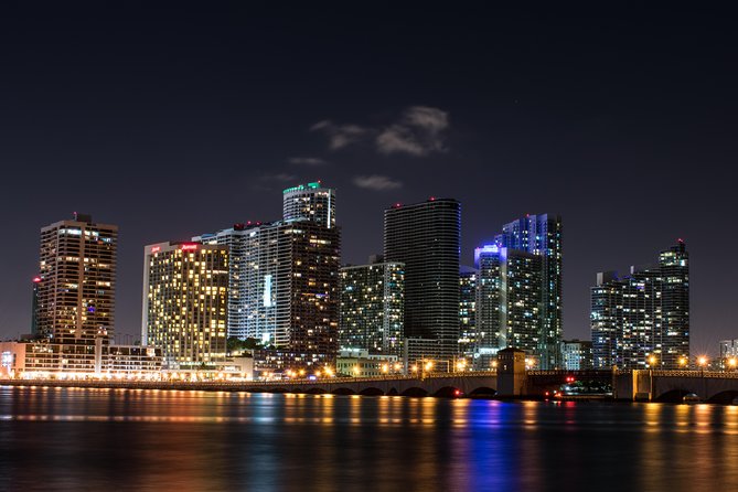 Miami: Open-top Bus Sightseeing Night Tour with Live Guide - Weather and Audio: What to Plan for at 8:00 PM