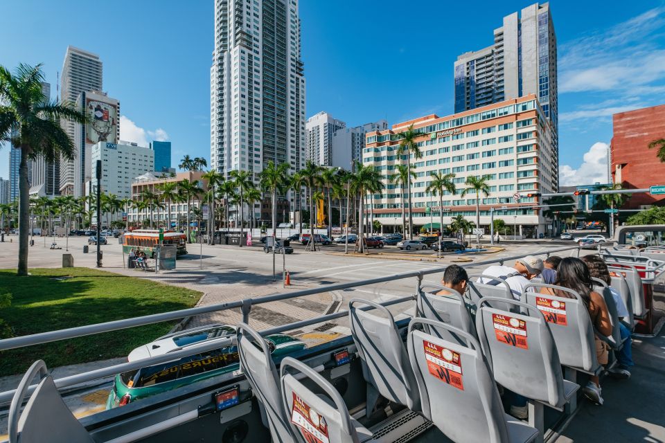 Miami: Panoramic Open-Top Bus Tour & Biscayne Bay Cruise - Getting Oriented at Soundscape Park and Washington Ave