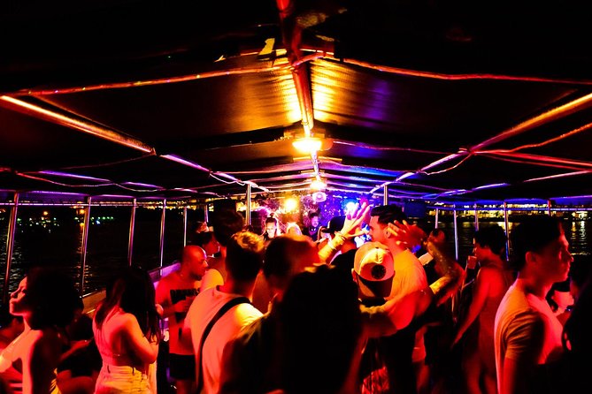 Miami Party Boat Cruise Music & Skyline Views - The DJ Soundtrack: Dancing, Requests, and the Music Mix Reality