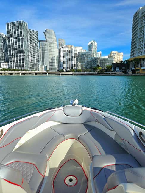 Miami: Private Boat tour with a captain - Flagler Memorial Island and the Port of Miami: Big Water, Big Boats