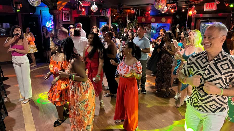 Miami Salsa Party: Lessons, Mojitos, Appetizers & Live Music - Who this experience fits best (and who should skip it)