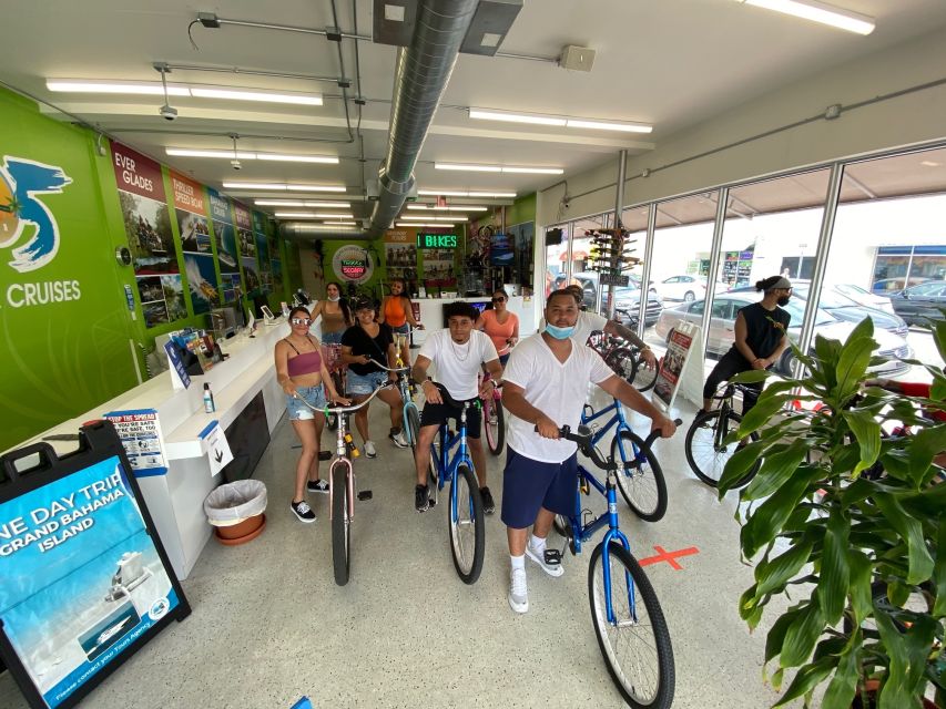 Miami: South Beach Bike Rental - The Beach Cruiser, Helmet, Lock, and the Small Comfort Upgrades