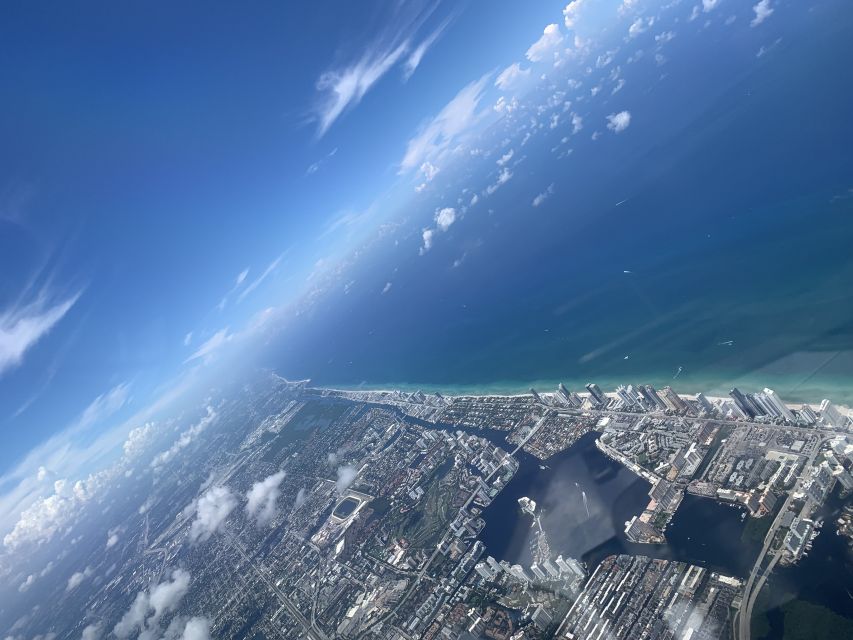 Miami: South Beach Private 35-Minute Guided Flight Tour - Live narration in English/Spanish, and why the headset matters