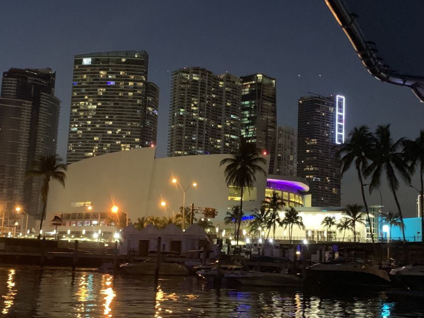 Miami: Sunset Cruise with Celebrity Homes & Open Bar - Music, Seating, and Weather: How Comfortable Is It?