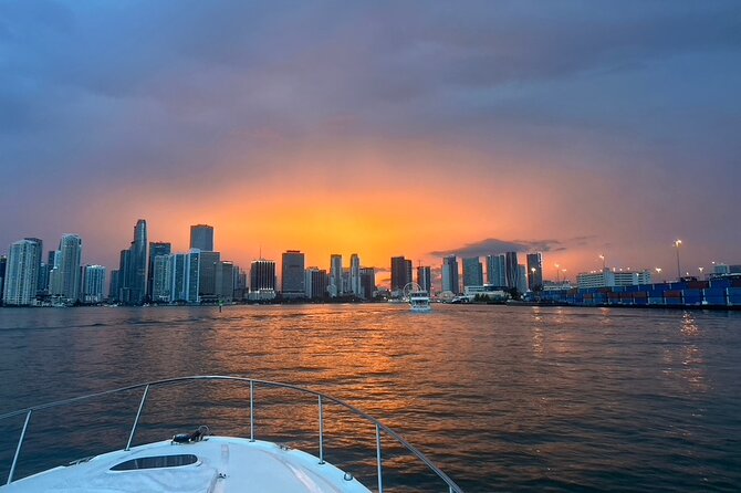 Private Yacht Rental in Miami Up to 12 People - What You Get on Board: Cooler, Bluetooth, Bathroom, Floating Mat