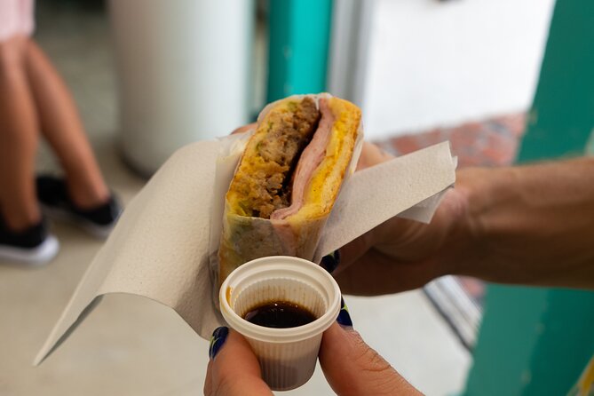 Savor South Beach: A Meal & Cultural Discovery - Getting Your Bearings on Lincoln Road (First Taste + First Stories)