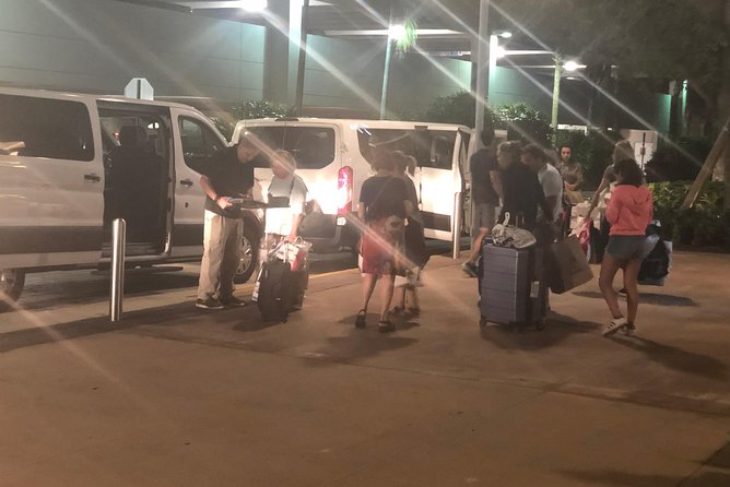 Sawgrass Mills mall Transportation - Fastest service - What you get on board: air-conditioning, WiFi, and the shared-ride vibe