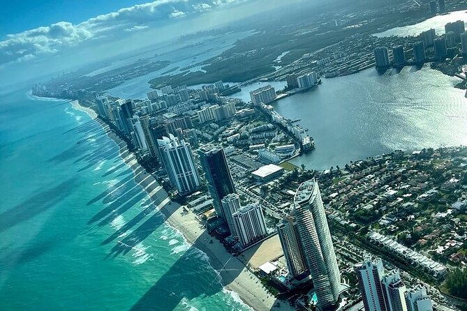 South Beach Miami Aerial Tour : Beaches, Mansions and Skyline - Eagles Air Tours South Beach Aerial Flight: The Big Appeal