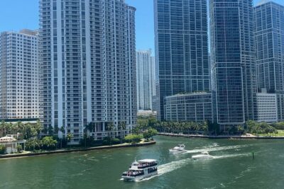 Sunset Cruise of Biscayne Bay Millionaire Homes & Cash Bar - Getting the most from the sunset: timing and where to look