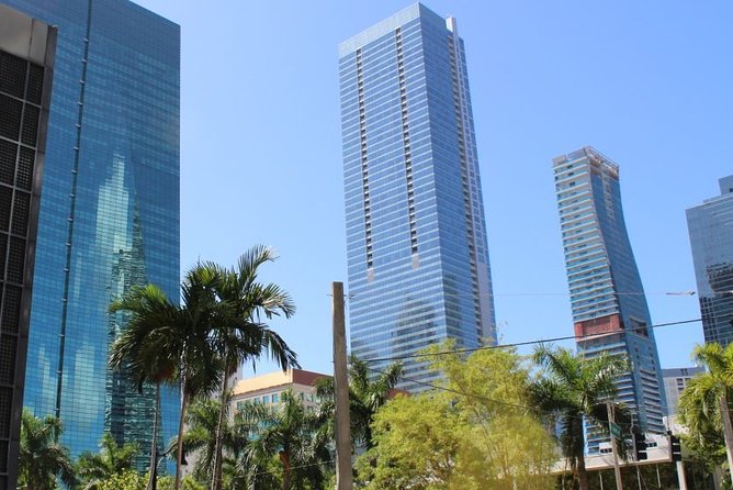 The Official Miami City Tour Small Group Experience with Pickup - Coral Gables and Gables Estates: luxury neighborhoods from the road