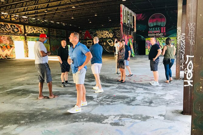 Wynwood Street Art Tour - Outdoor installations by David Walker and Interesni Kaski: what to look for