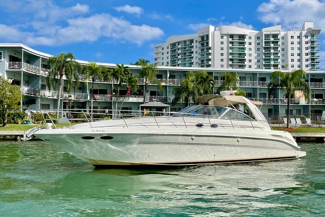 Your Private Miami Yacht Tour with Music and Fun - Comfort, A/C, and Boat Condition: What to Watch For